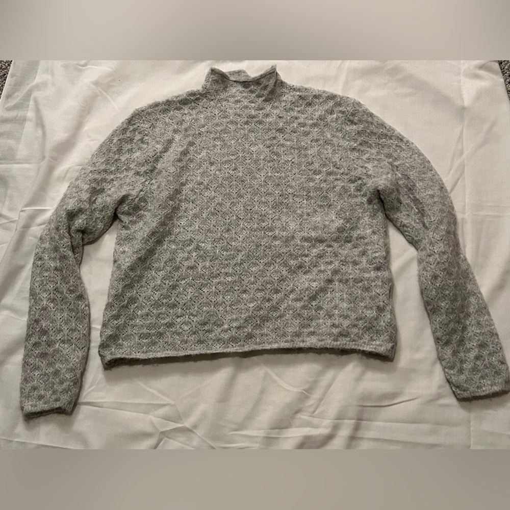 Primark Cares Women’s Gray mockneck women’s sweater - large